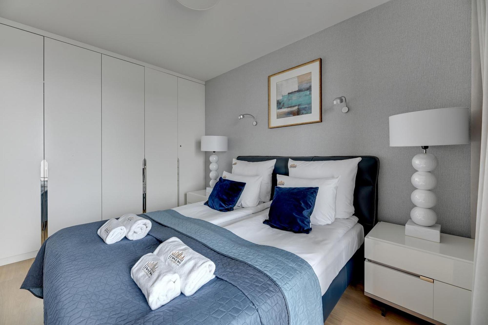 Waterlane Island - Riverview Pool, Spa, Gym & Parking By Downtown Apartment