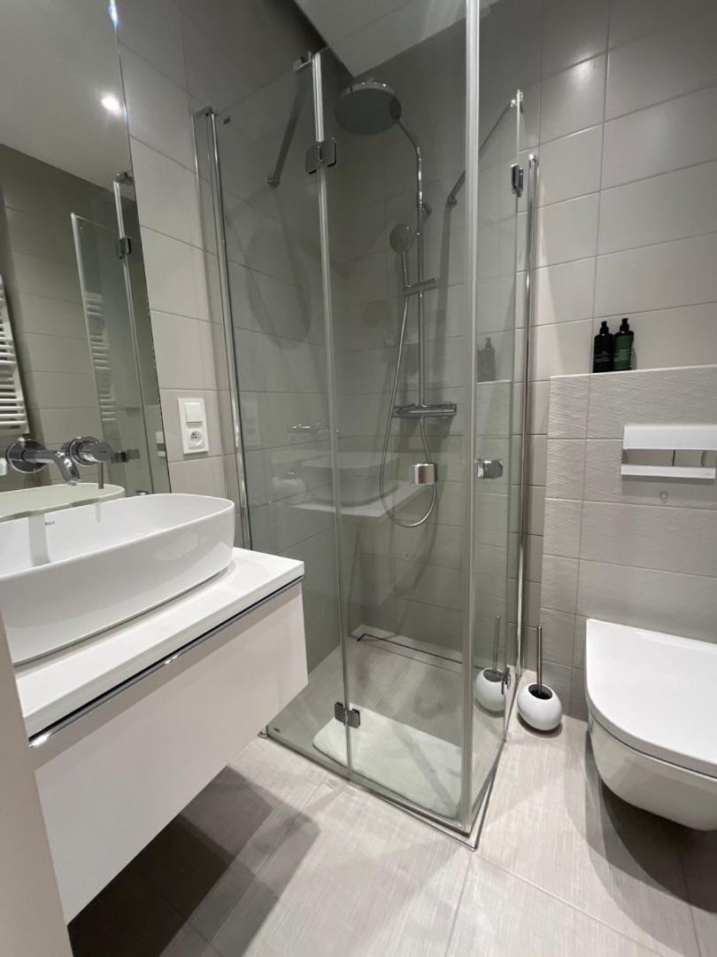 Apartment Waterlane Island - Riverview Pool, Spa, Gym & Parking By Downtown
