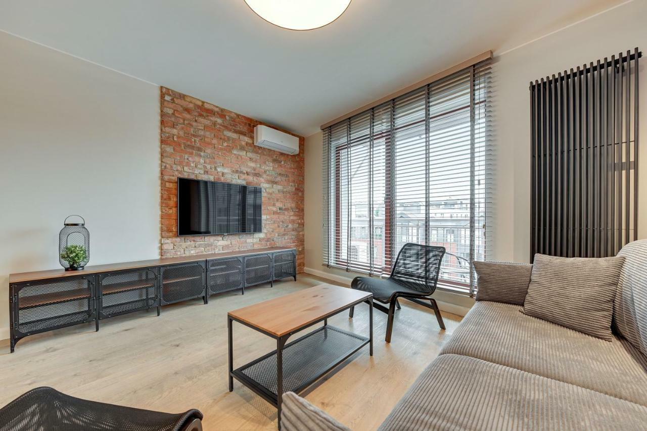 Waterlane Island - Riverview Pool, Spa, Gym & Parking By Downtown *